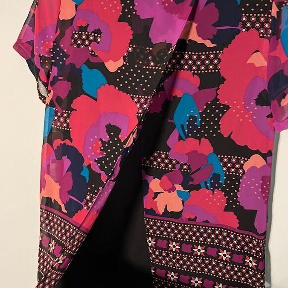 NWT Dana Buchman Blouse. SIZE S - Picture 5 of 10